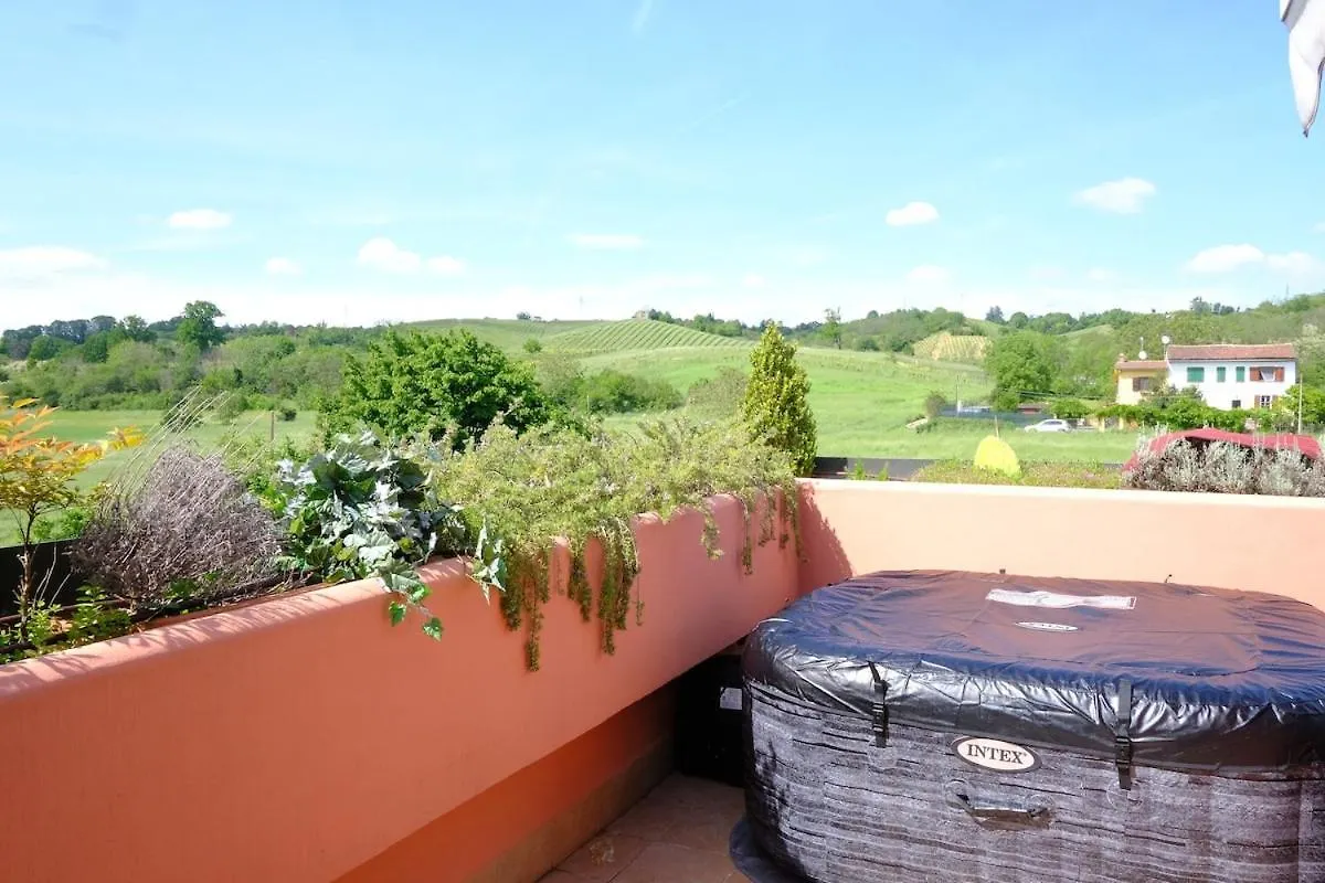 Апартаменты View Of The Hill San Colombano al Lambro