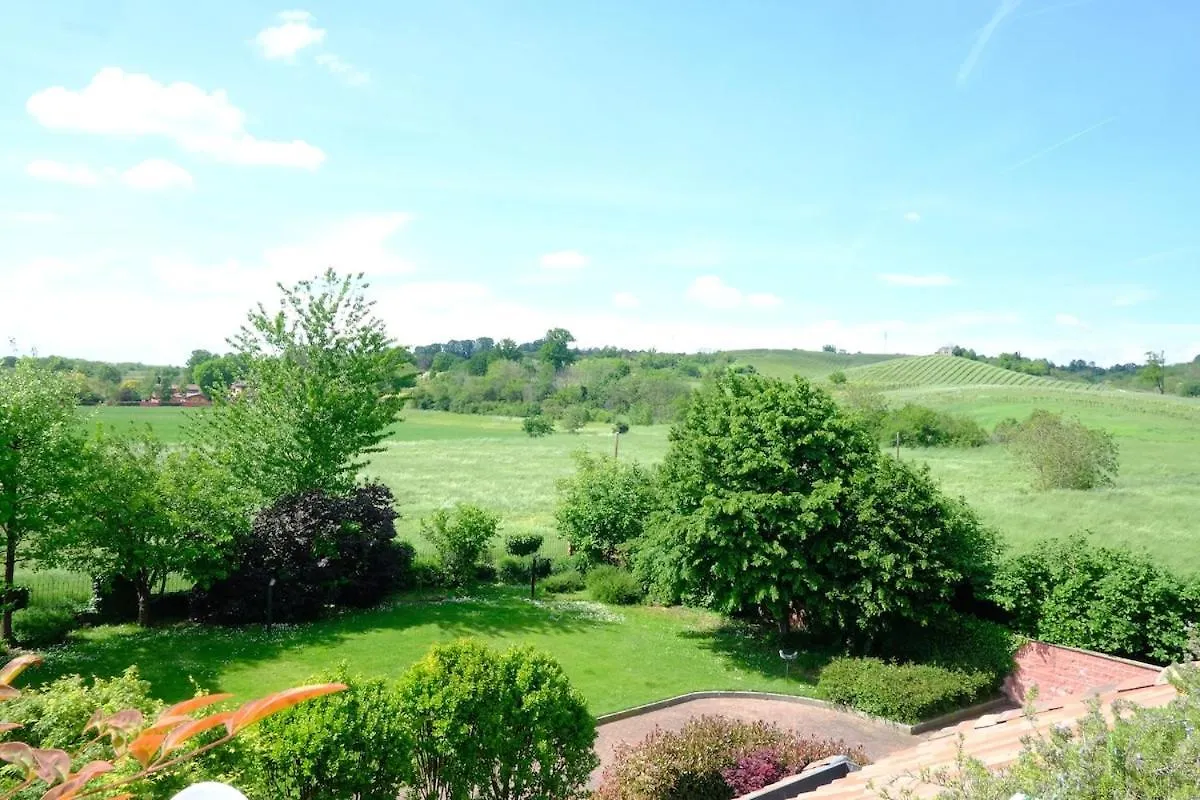 Апартаменты View Of The Hill San Colombano al Lambro